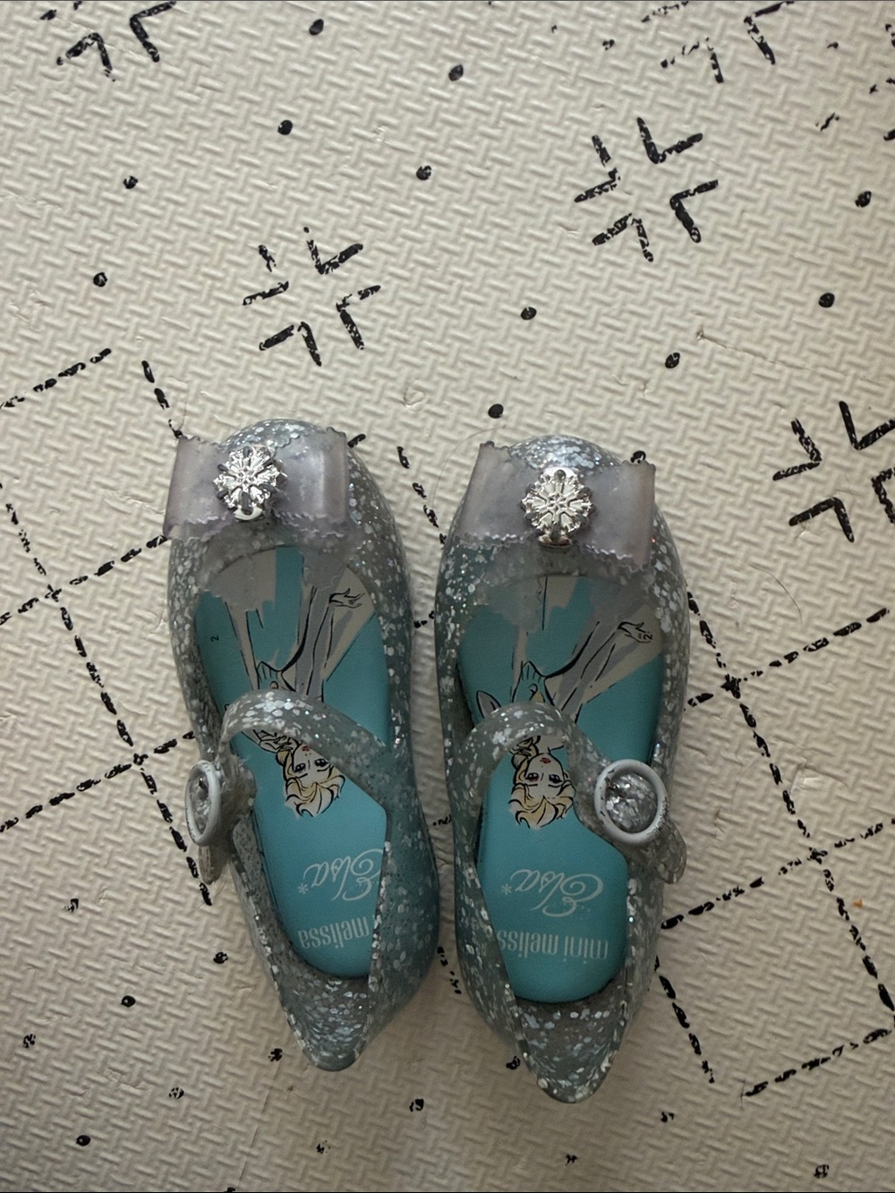Mini Melissa’s Elsa ballet flat size 8